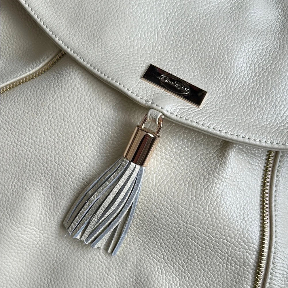 •ONNA EHRLICH• Cream Colored Shoulder Bag - Picture 3 of 12
